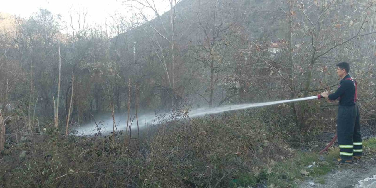 Arazi Yangını Kısa Sürede Söndürüldü