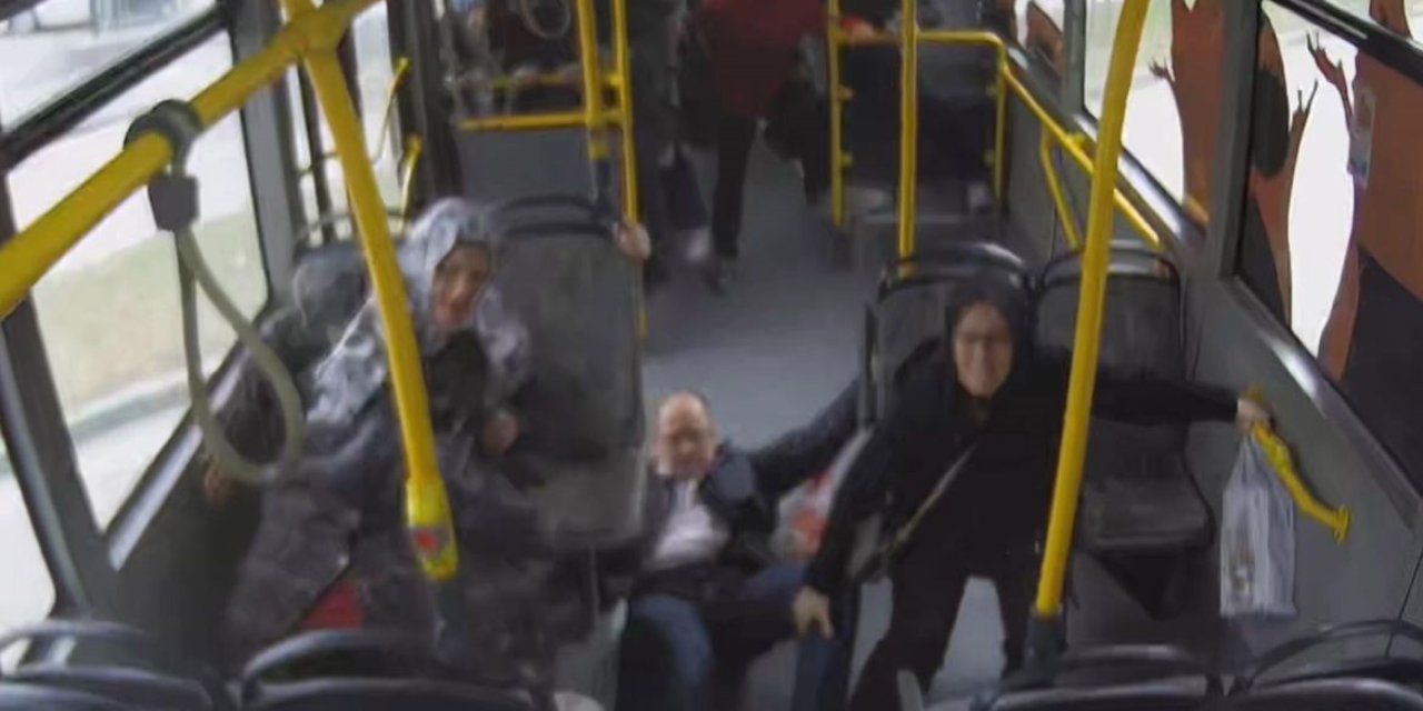 Belediye Otobüsünde Çığlık Çığlığa Dehşet Anları Kamerada