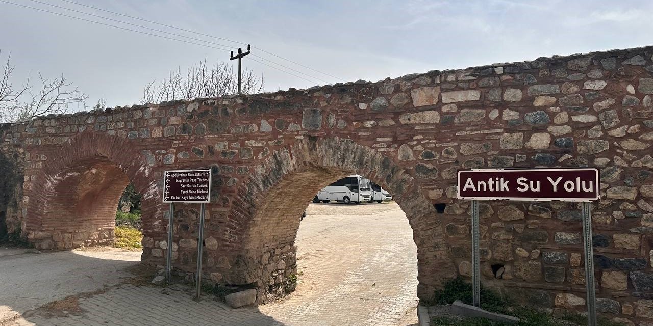 Osmanlı Dönemi’ne Ait Mezar Taşı Buldular
