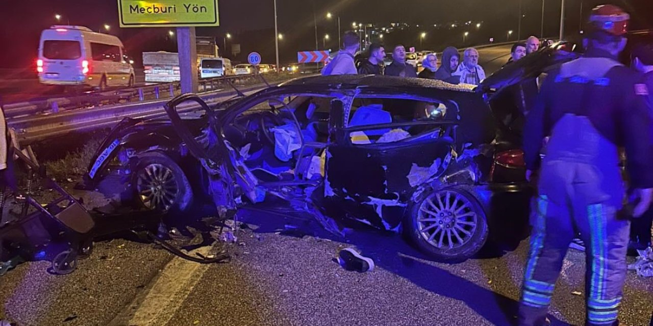 Otobanda Feci Kaza: 1 Ölü 3 Yaralı