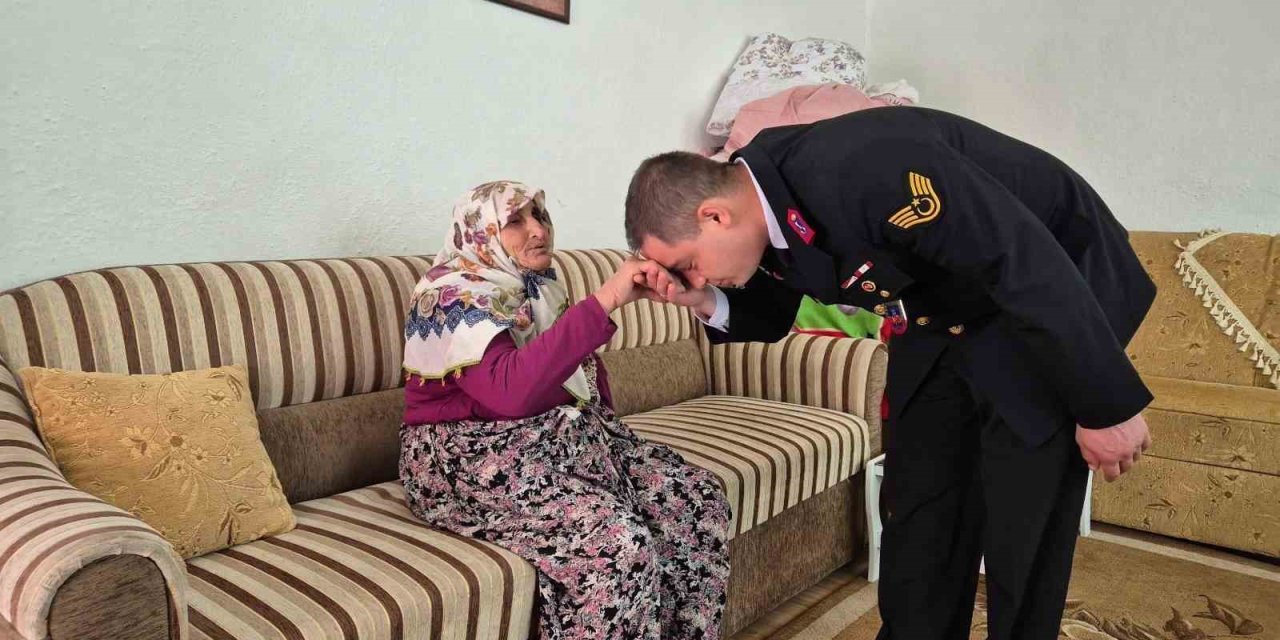 İl Jandarma Komutanlığı’ndan Şehit Ve Gazi Ailelerine Ziyaret