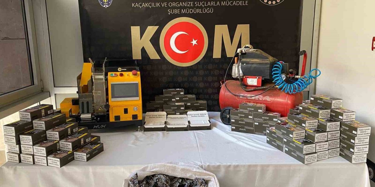 Kaçak Makaron Ve Fişek Ele Geçirildi