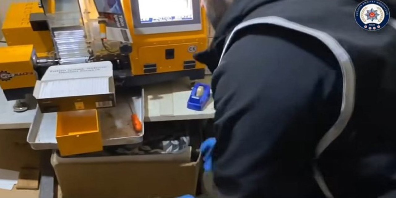 Kaçak Makaron Ve Fişek Ele Geçirildi, 1 Şüpheli Tutuklandı