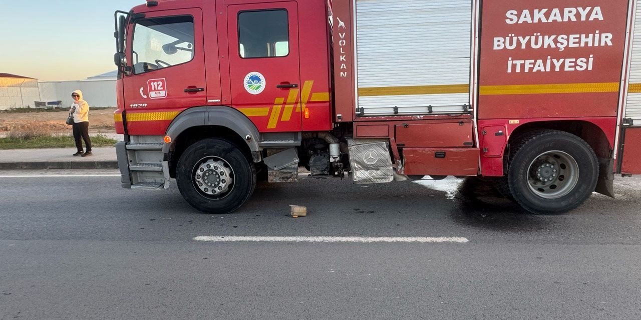 Yangın İhbarına Giden İtfaiye Aracı Otomobil İle Çarpıştı!
