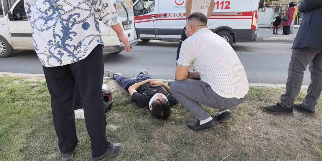 Motosikletli Genç Ölümden Döndü