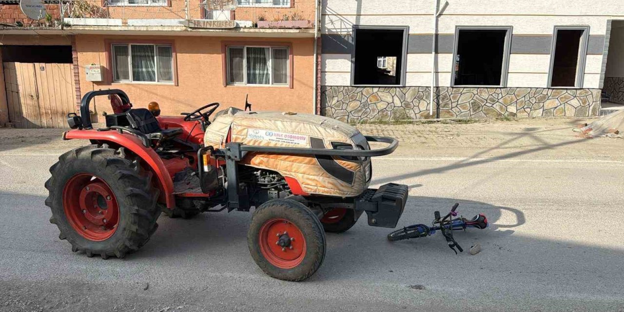 Bisikletiyle Traktöre Çarpan 6 Yaşındaki Çocuk Yaralandı