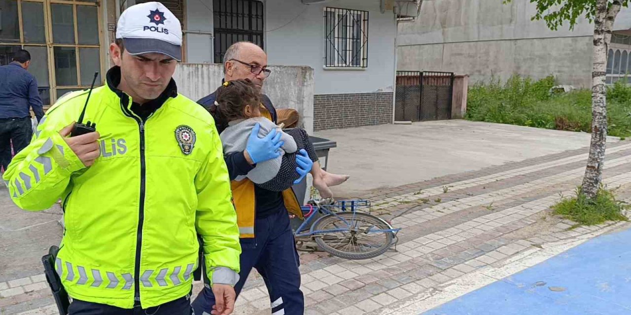 1. Kattan Düşen Çocuğu Moloz Dolu Çuvallar Korudu
