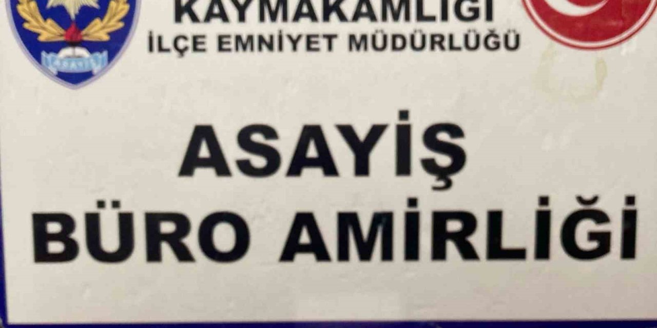 Kitap Arasına Uyuşturucu Koyarak Satan Şüpheli Tutuklandı