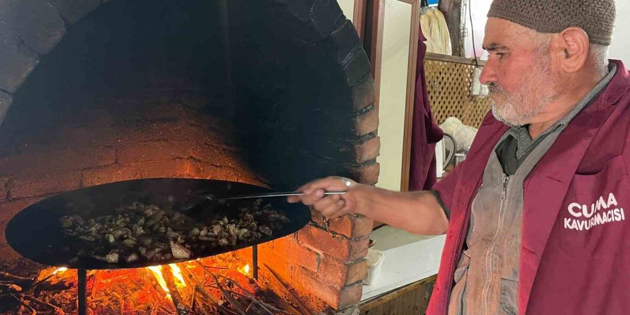 Kavurma ve güveç geleneği yaşatılmaya devam ediyor