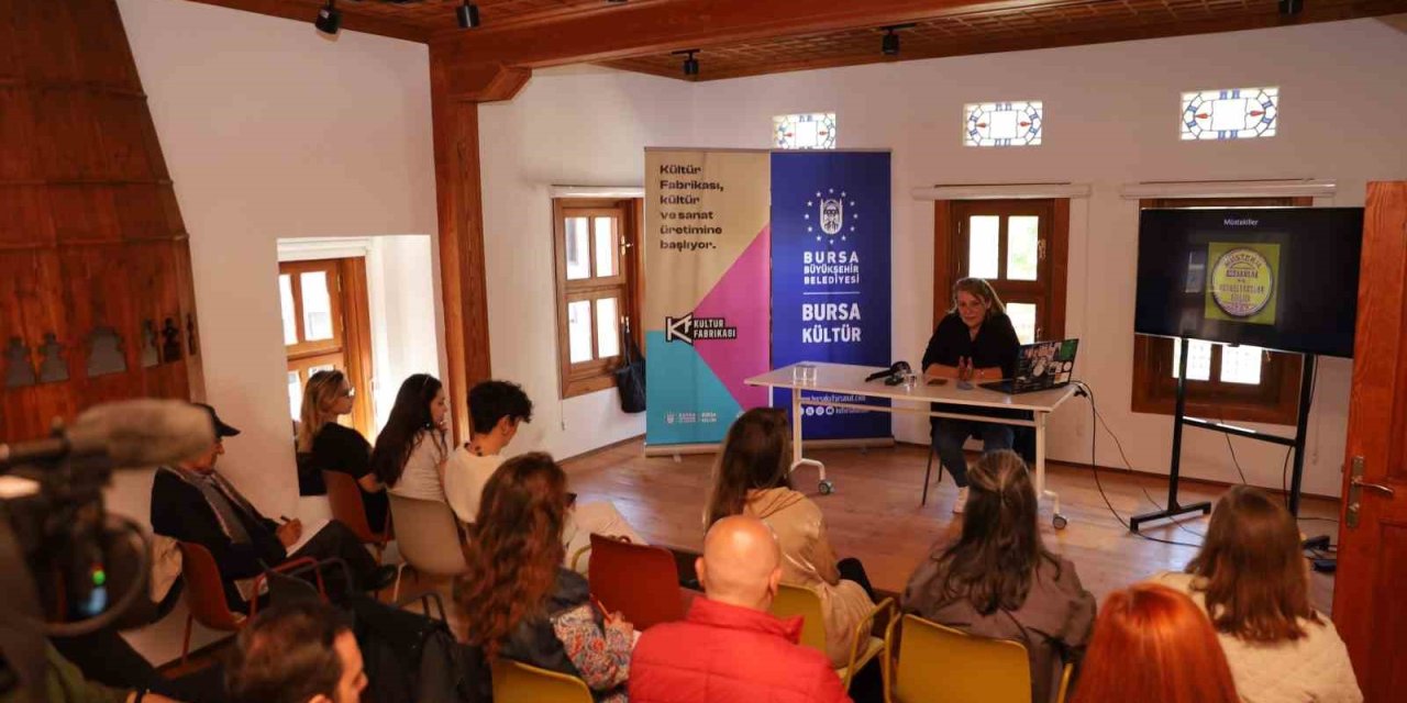 Sanat Tarihine Yolculuk Yapıyorlar