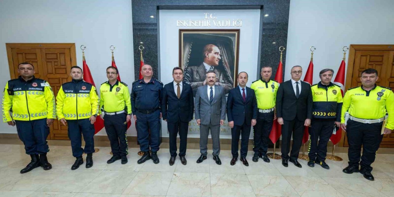 Trafik Personeline Başarı Belgesi Verildi