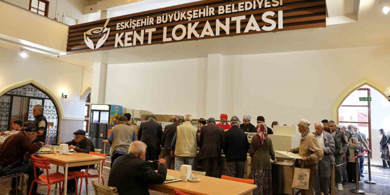 Kent Lokantası "Askıda Yemek" İle Binlerce Vatandaşa Dokundu