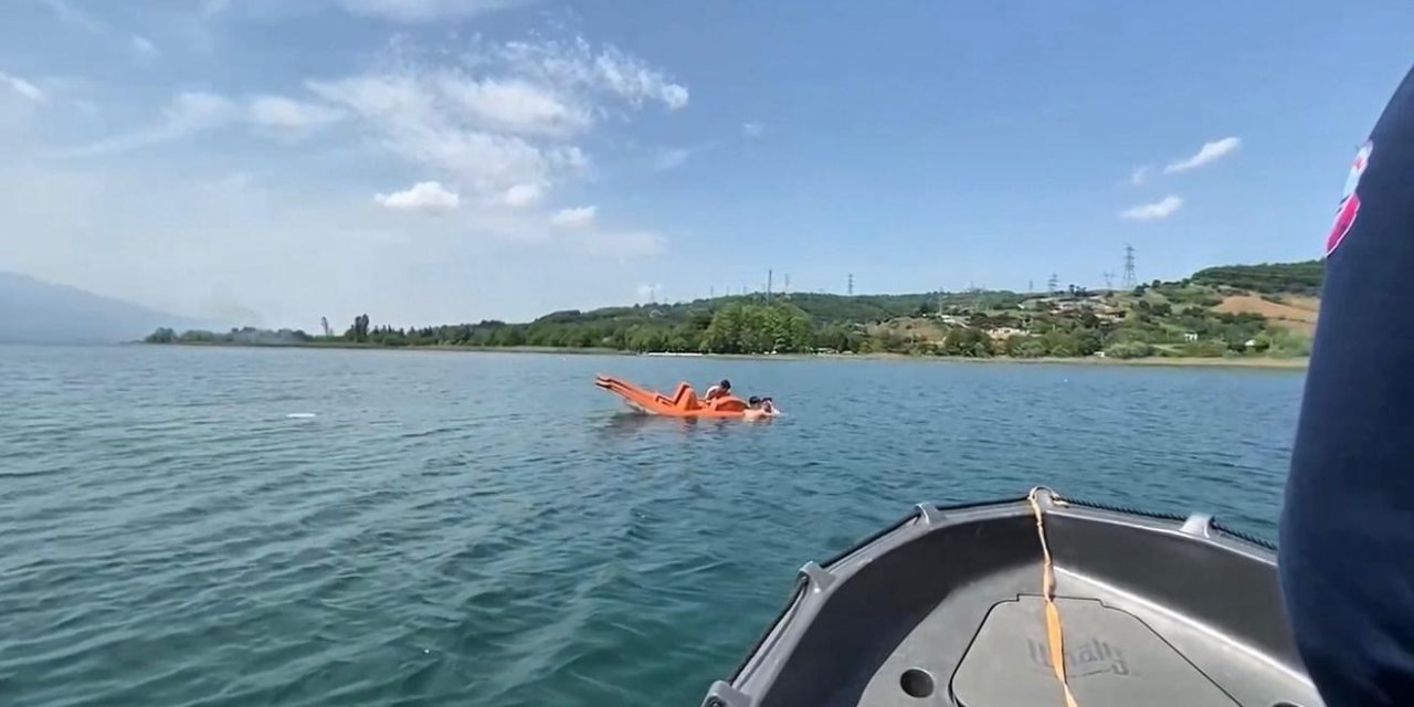 Pedallı Kanodan Düşen 3 Kişi Son Anda Kurtarıldı