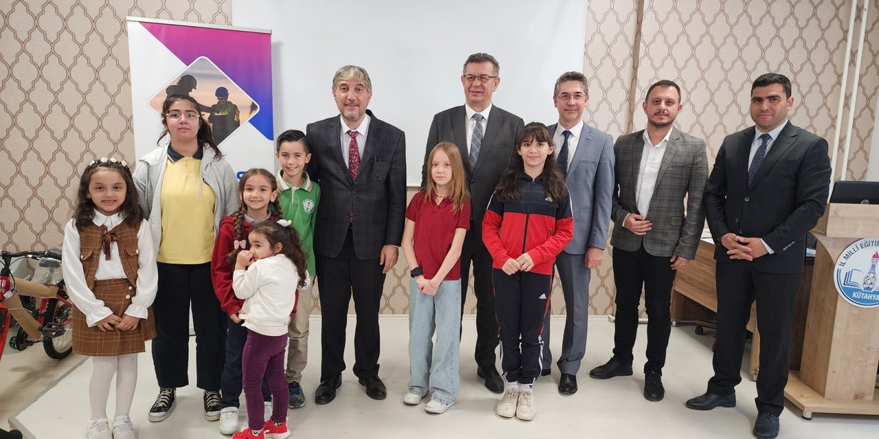 OEDAŞ’ın geleneksel şiir ve resim yarışması Kütahya’da yapıldı