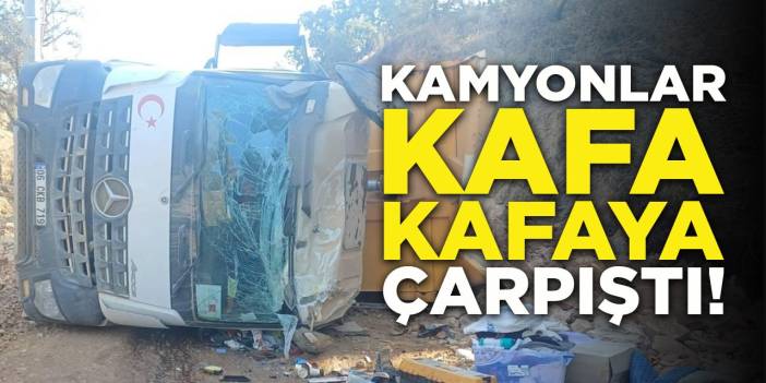 Kamyonlar Kafa Kafaya Çarpıştı!