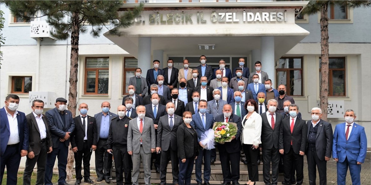 vali-senturk-muhtarlarla-bir-araya-geldi2.jpg