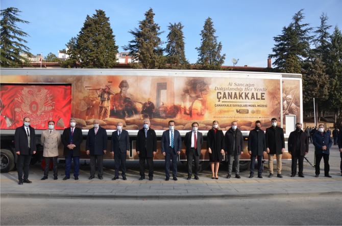 canakkale-savaslari-mobil-muzesi-bilecikte4.jpg