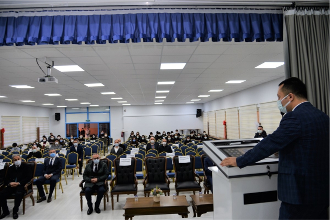 elginkan-vakfindan-bilecik-egitimine-destek2.jpg