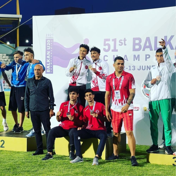 bozuyuklu-atletle-balkan-sampiyonu-oldu2.jpg