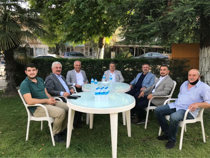 ak-parti-dusman-catlatti3.jpg