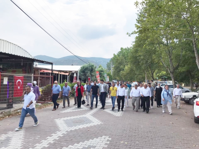 ak-parti-milletle-kucaklasti4.jpg