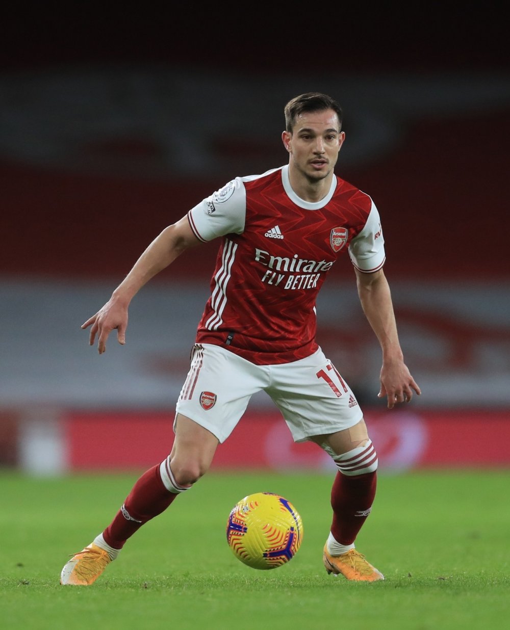 Cedric Soares, Arsenal’de kalıyor