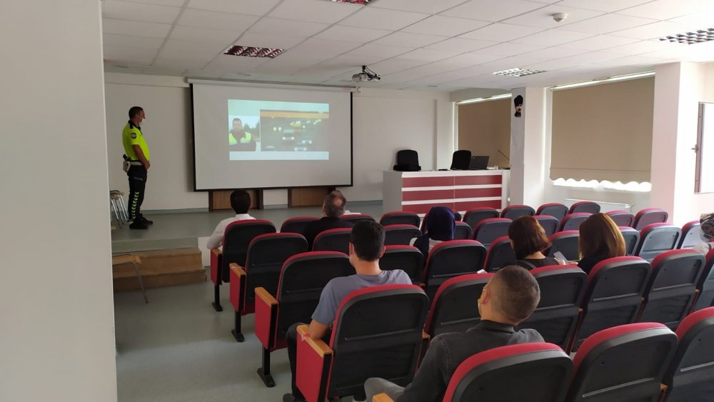 Bilecik'te Okul öncesi öğretmenlere trafik eğitimi
