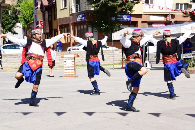 bozuyukun-kurtulusu-kutlandi4.jpg