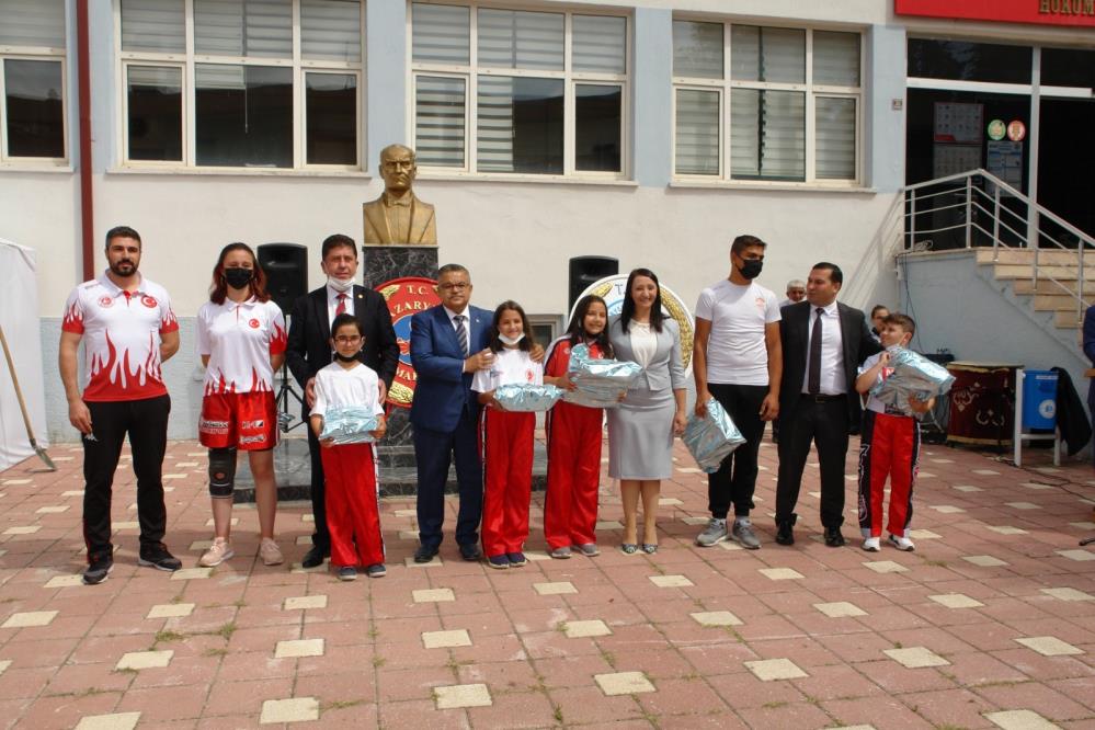 pazaryerinin-dusman-isgalinden-kurtulusu-kutlandi2.jpg