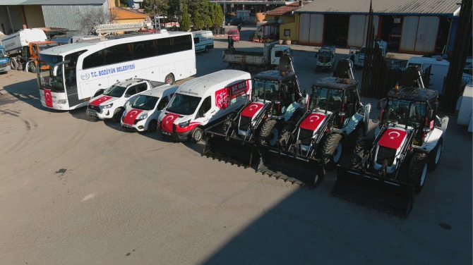 bozuyuk-belediyesine-7-yeni-arac1.jpg