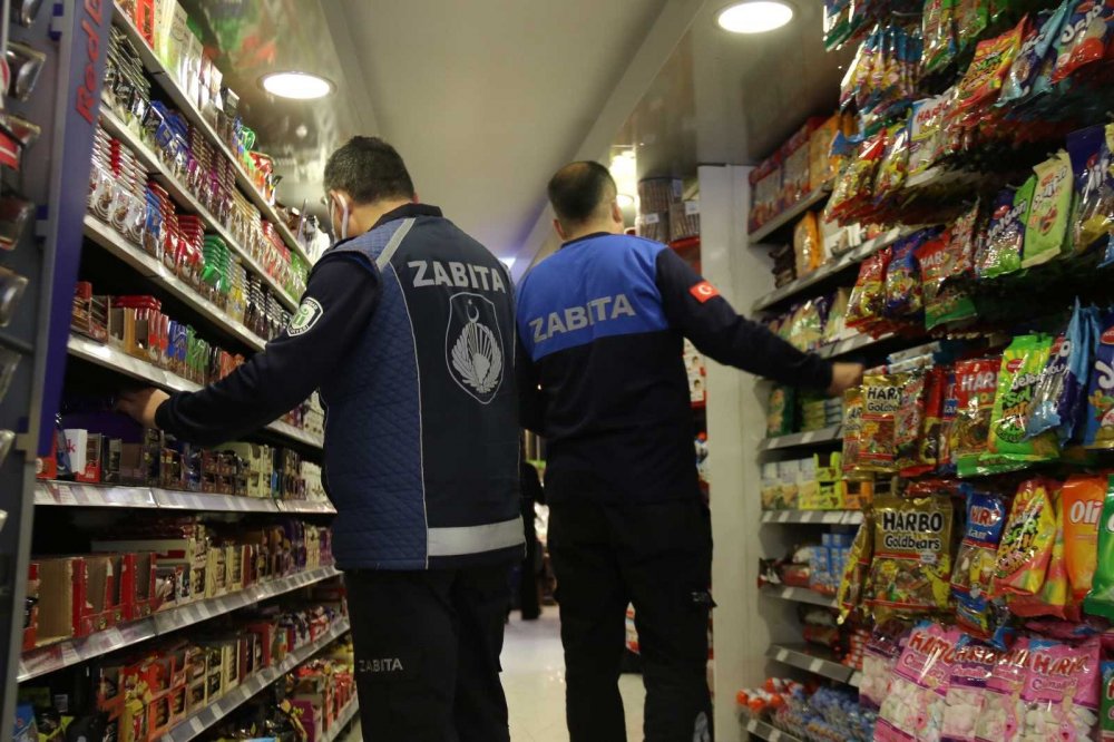 Zincir marketlere zabıtadan şok denetim