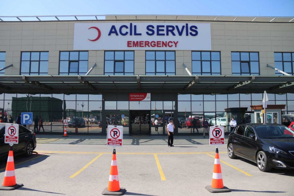 Patron ile onu kurtarmaya çalışan işçi asit kuyusuna düştü