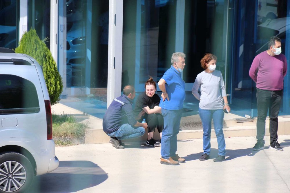 Patron ile onu kurtarmaya çalışan işçi asit kuyusuna düştü