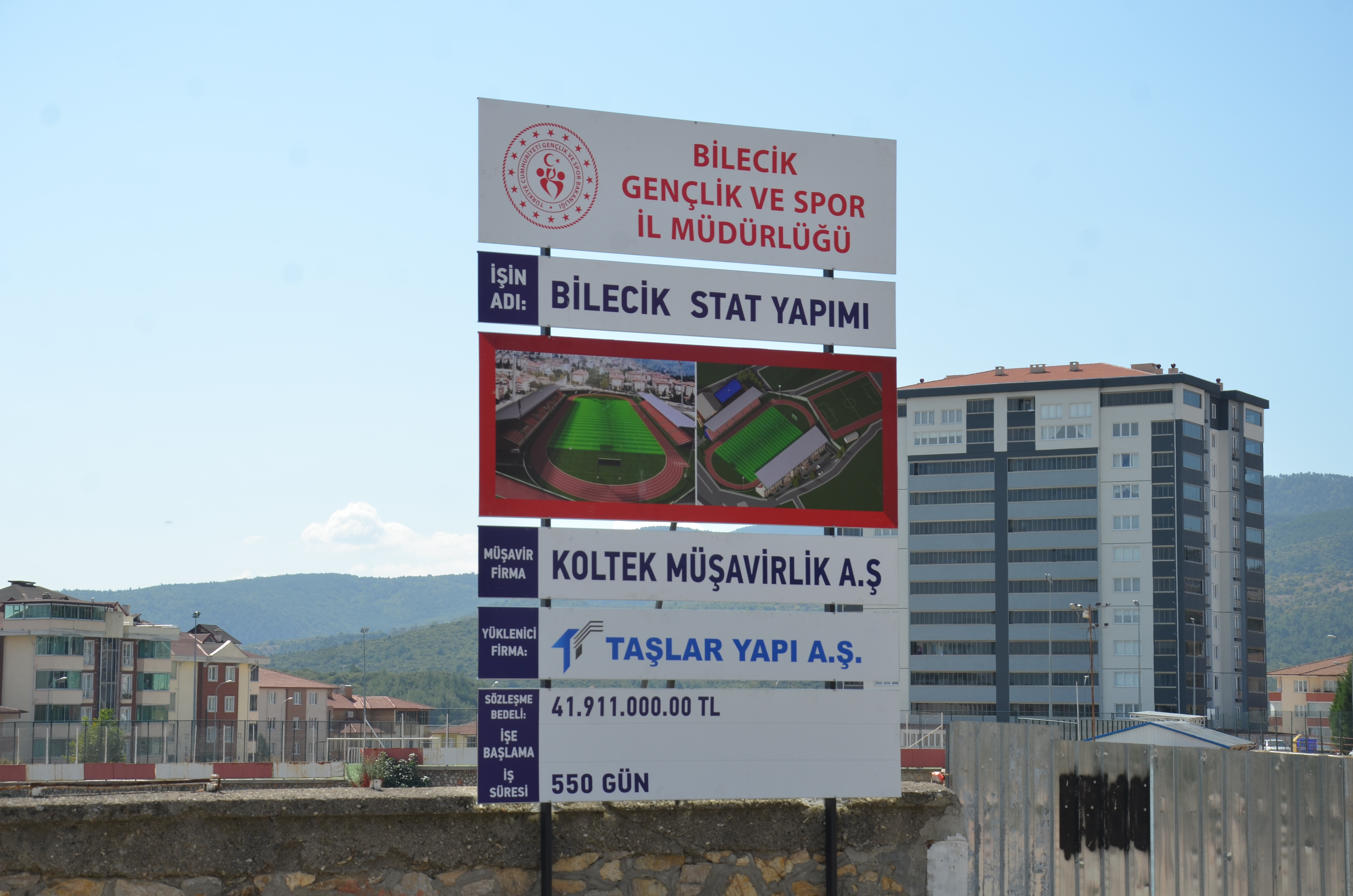 bilecike-yaklasik-45-yil-hizmet-veren-edebali-stadyumunun-yikilmasinin-ardindan-yerine-yapilacak-yeni-stadyum-icin-calismalara-baslandi.jpg