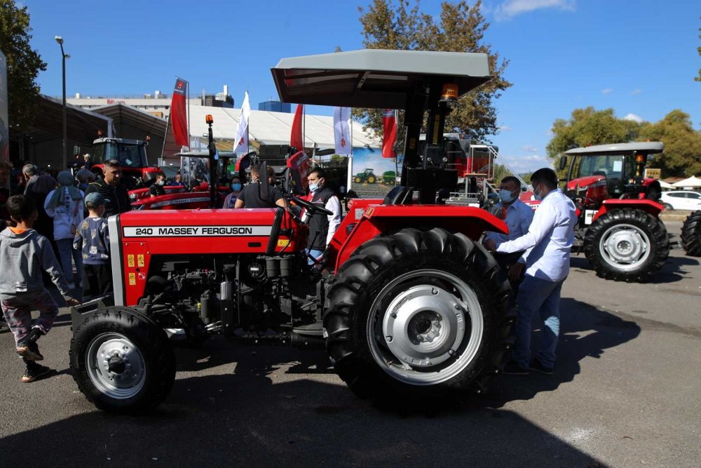 AGCO, Bursa Tarım Fuarı’na ödüllü traktörleri ve yeni yerli modelleriyle katılıyor