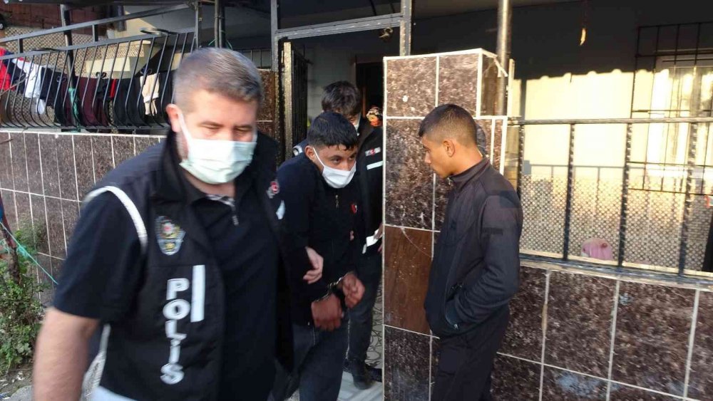 Bursa’da silah tacirlerine şafak operasyonu: 6 kişi tutuklandı