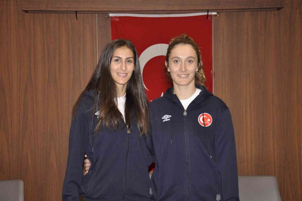 Kadın Millî Hentbol Takımı İsveç maçı için Eskişehir’de