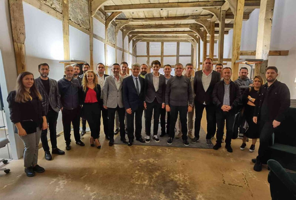 Türk mobilyası Almanya’da Küresel Fuar Acentesi ile vitrine çıktı