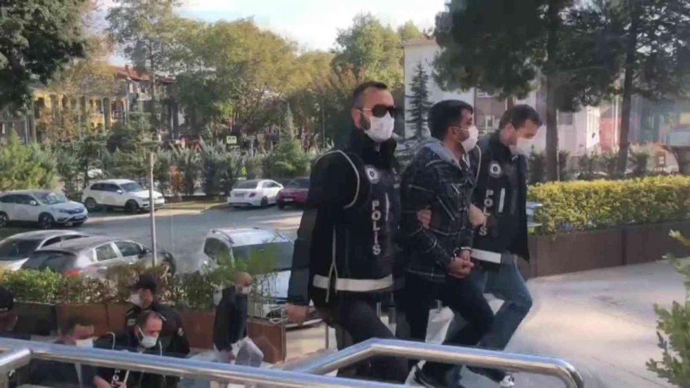 İnegöl’de tefeci operasyonu: 5 gözaltı