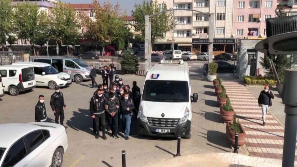 İnegöl’de tefeci operasyonu: 5 gözaltı