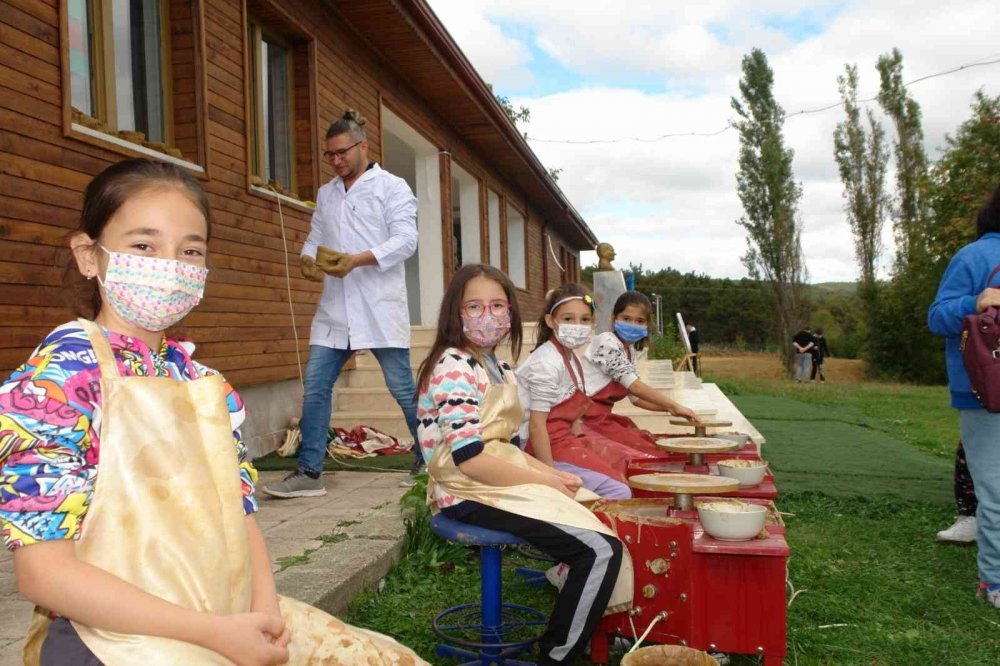 Çocuklar çömlek yaptı, okçuluk ve dart sporu ile tanıştı