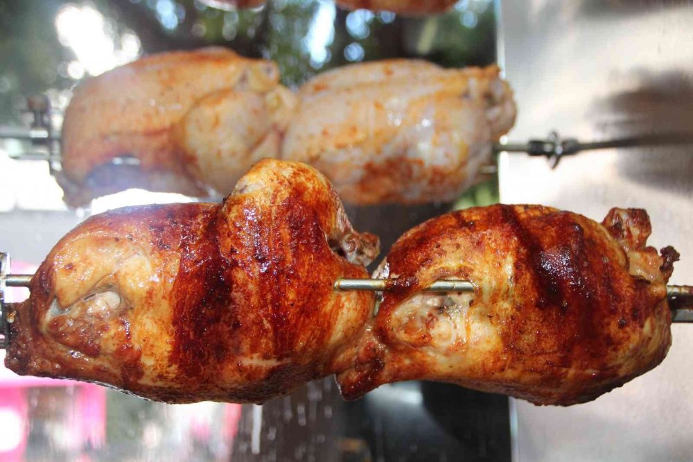 Mangal yasağı tavukçuların işlerini etkiledi