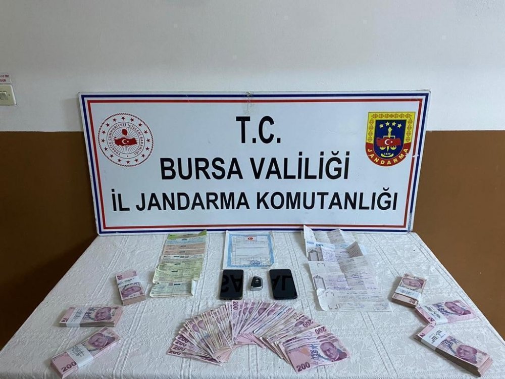 Saman altından 139 bin lira çıktı