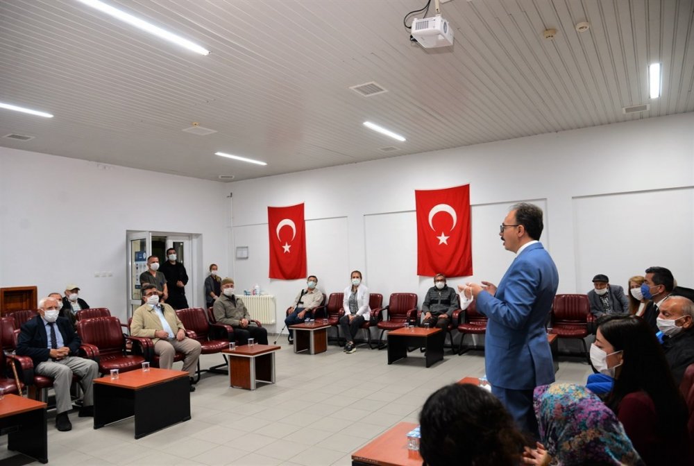 Vali Kızılkaya, yaşlıların hayır duasını aldı