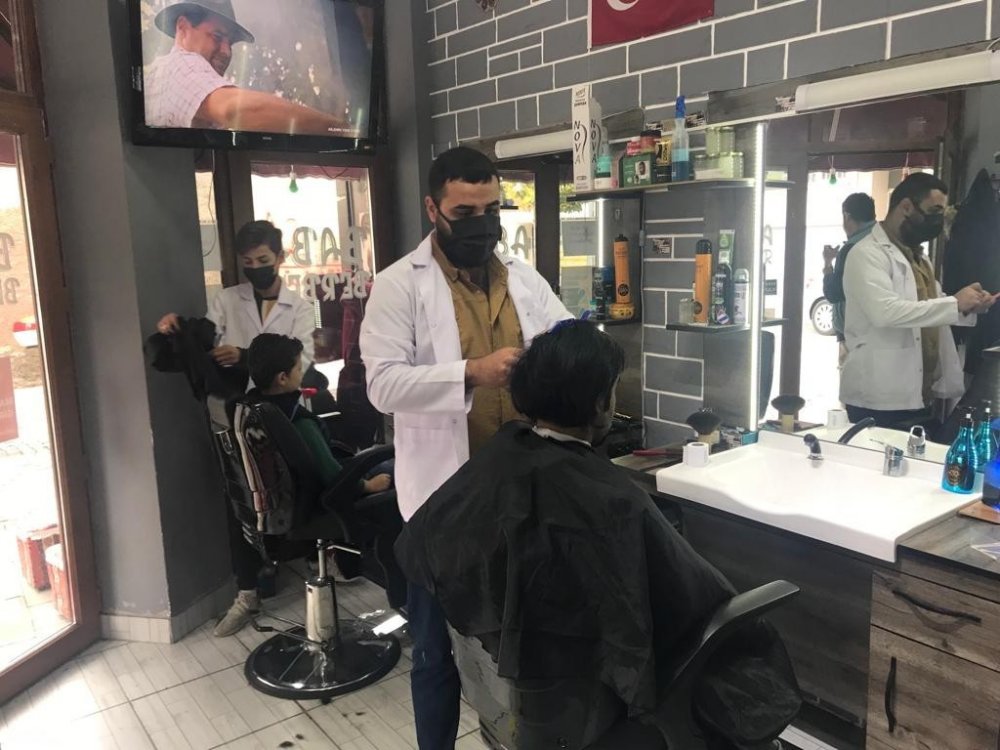 Bu kuaförde kandil gününde para alınmıyor