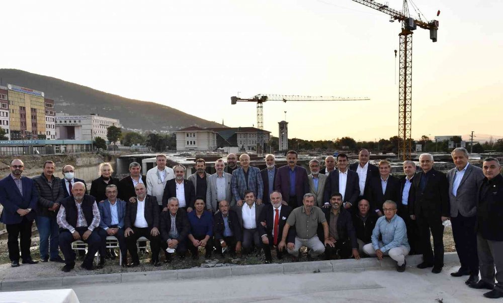 Çelik: “Bursa’nın meydan hayâli gerçek oluyor”