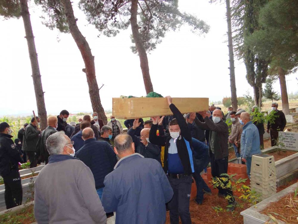 Emekli polis memuru Zekiye Doğan son yolculuğuna memleketinde uğurlandı