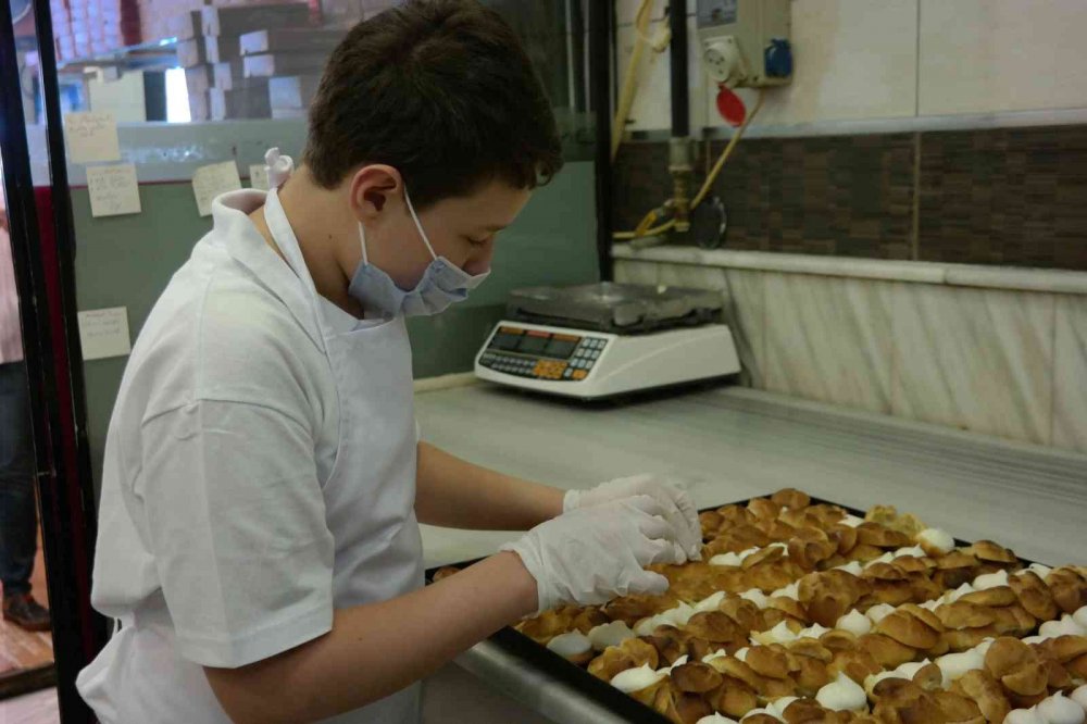 Daha 11 yaşında aile mesleğinde usta olmayı hedefliyor