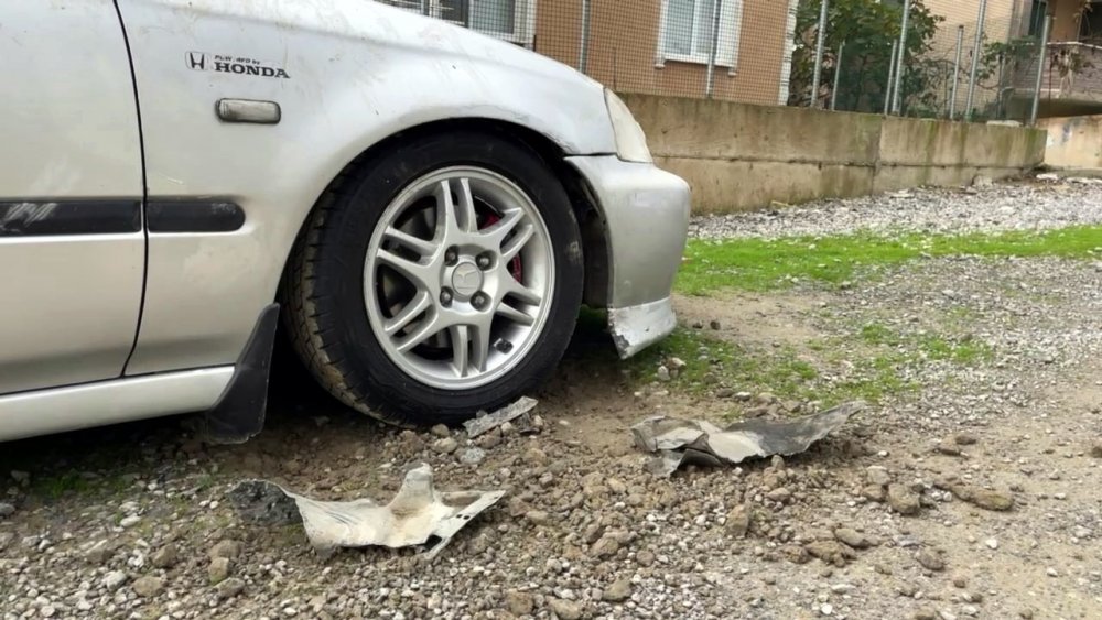 Sabah uyandığında aracını bu halde görünce şok oldu