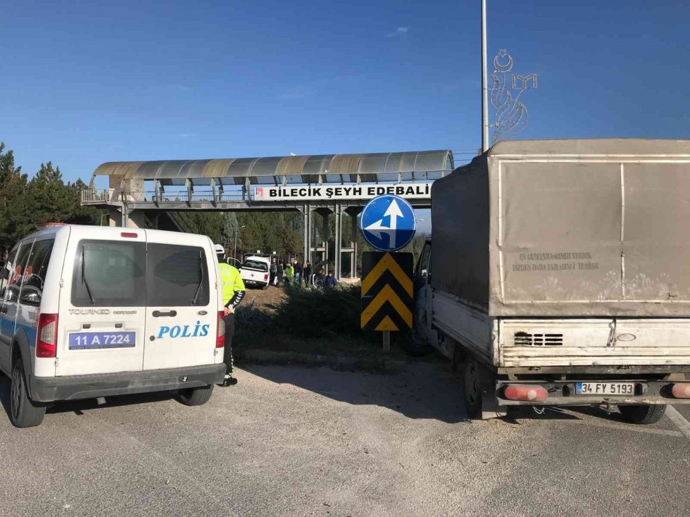 Üniversite kavşağında kaza